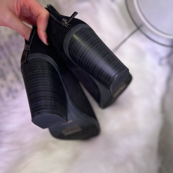 ❌SOLD❌  New Black Booties - Picture 6 of 6